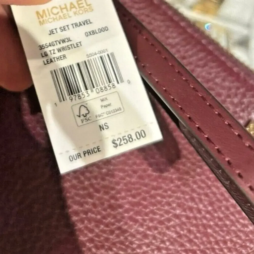 MICHAEL KORS Jet Set Large Leather Clutch Wristlet Wallet New with Tag MSRP $258